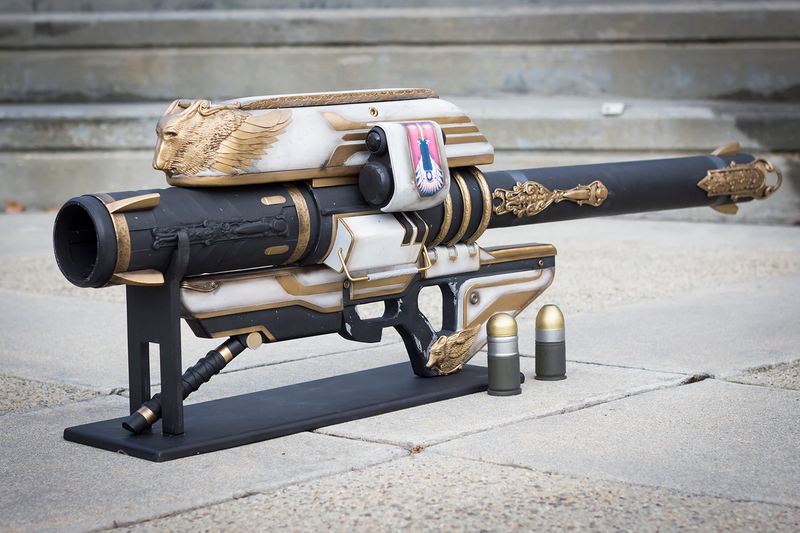 Illustration for article titled An Incredible Collection Of Replica Destiny Weapons